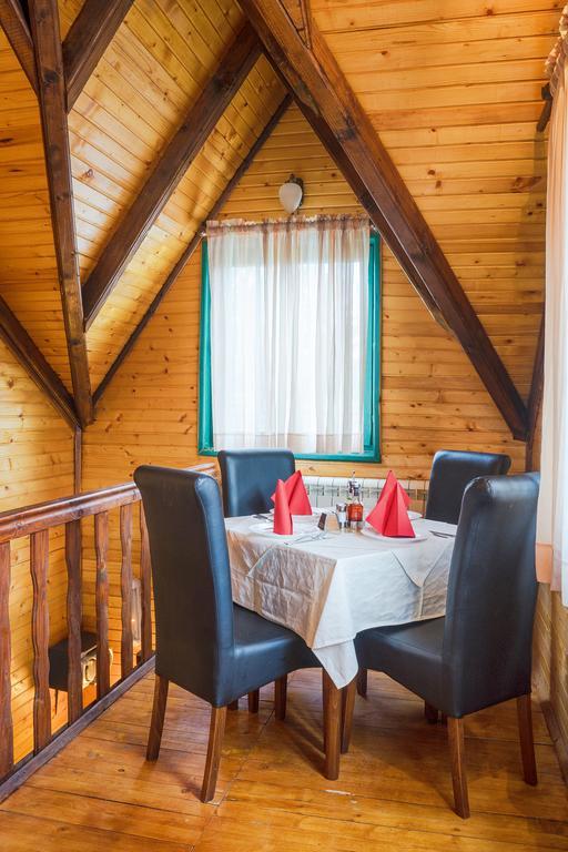 זבליאק Apartmani Restoran Durmitor מראה חיצוני תמונה