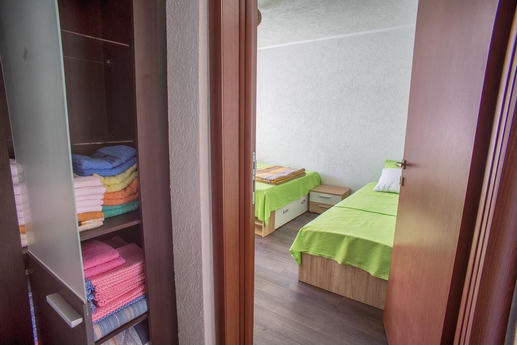 זבליאק Apartmani Restoran Durmitor מראה חיצוני תמונה
