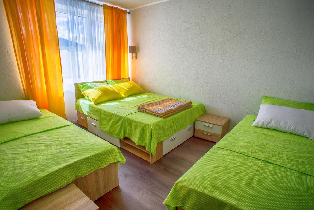 זבליאק Apartmani Restoran Durmitor מראה חיצוני תמונה