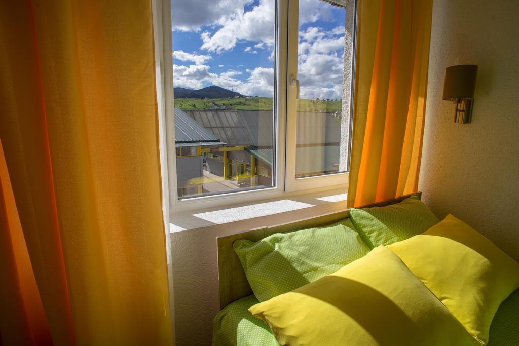 זבליאק Apartmani Restoran Durmitor מראה חיצוני תמונה