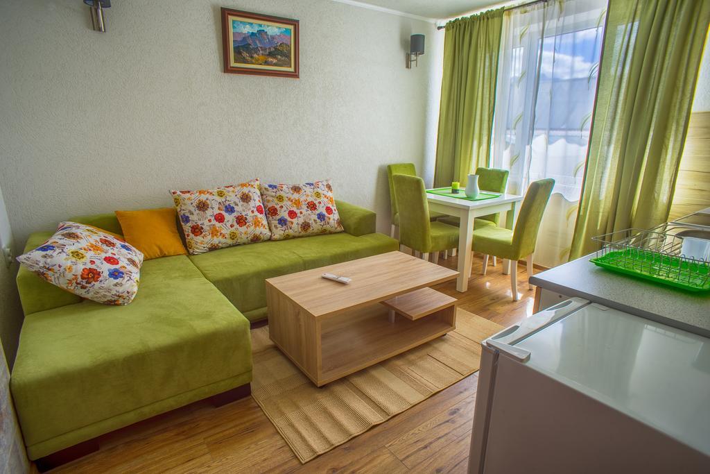 זבליאק Apartmani Restoran Durmitor מראה חיצוני תמונה
