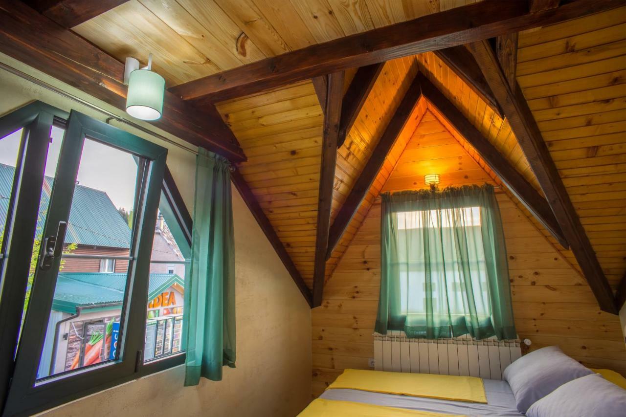 זבליאק Apartmani Restoran Durmitor מראה חיצוני תמונה