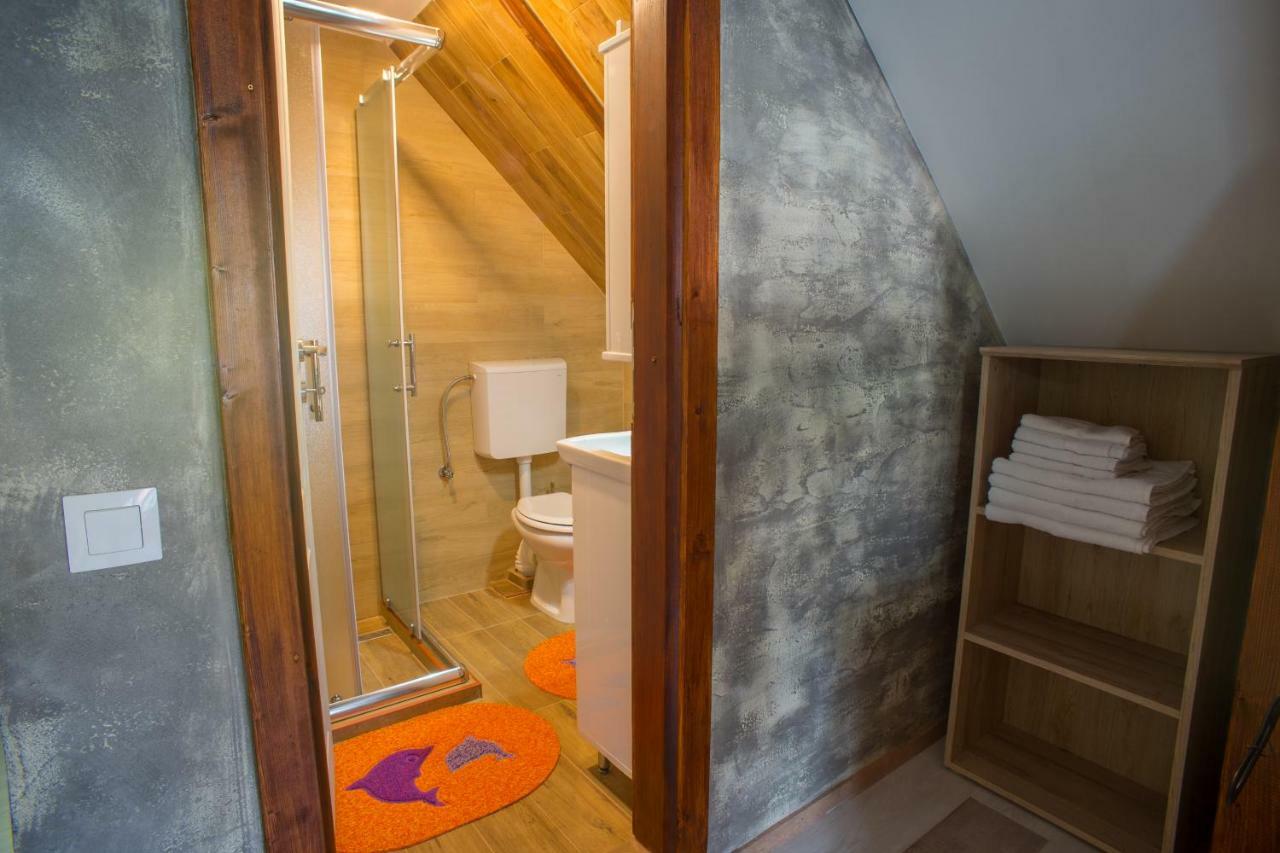 זבליאק Apartmani Restoran Durmitor מראה חיצוני תמונה