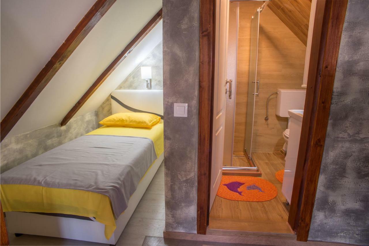 זבליאק Apartmani Restoran Durmitor מראה חיצוני תמונה