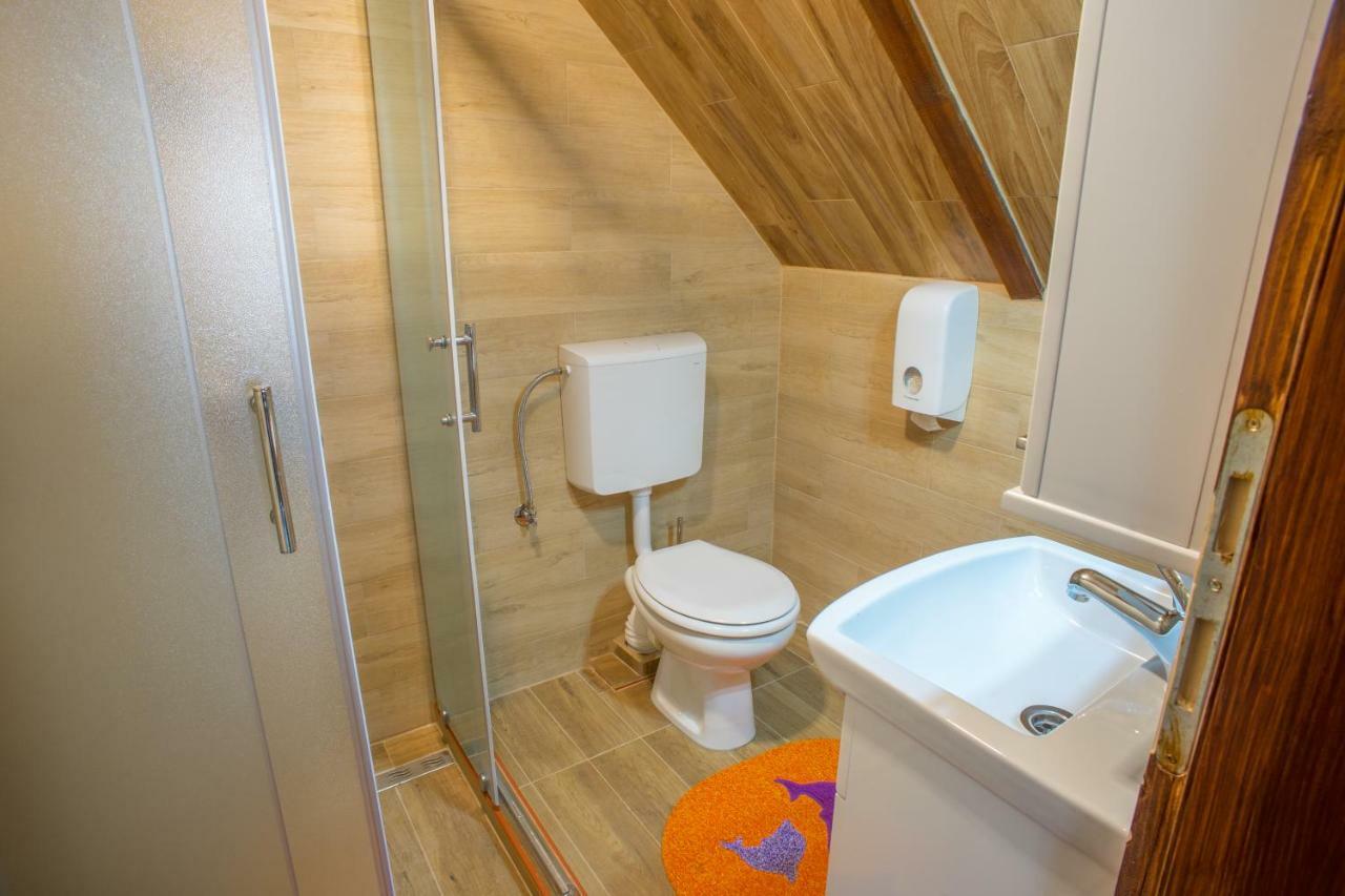 זבליאק Apartmani Restoran Durmitor מראה חיצוני תמונה